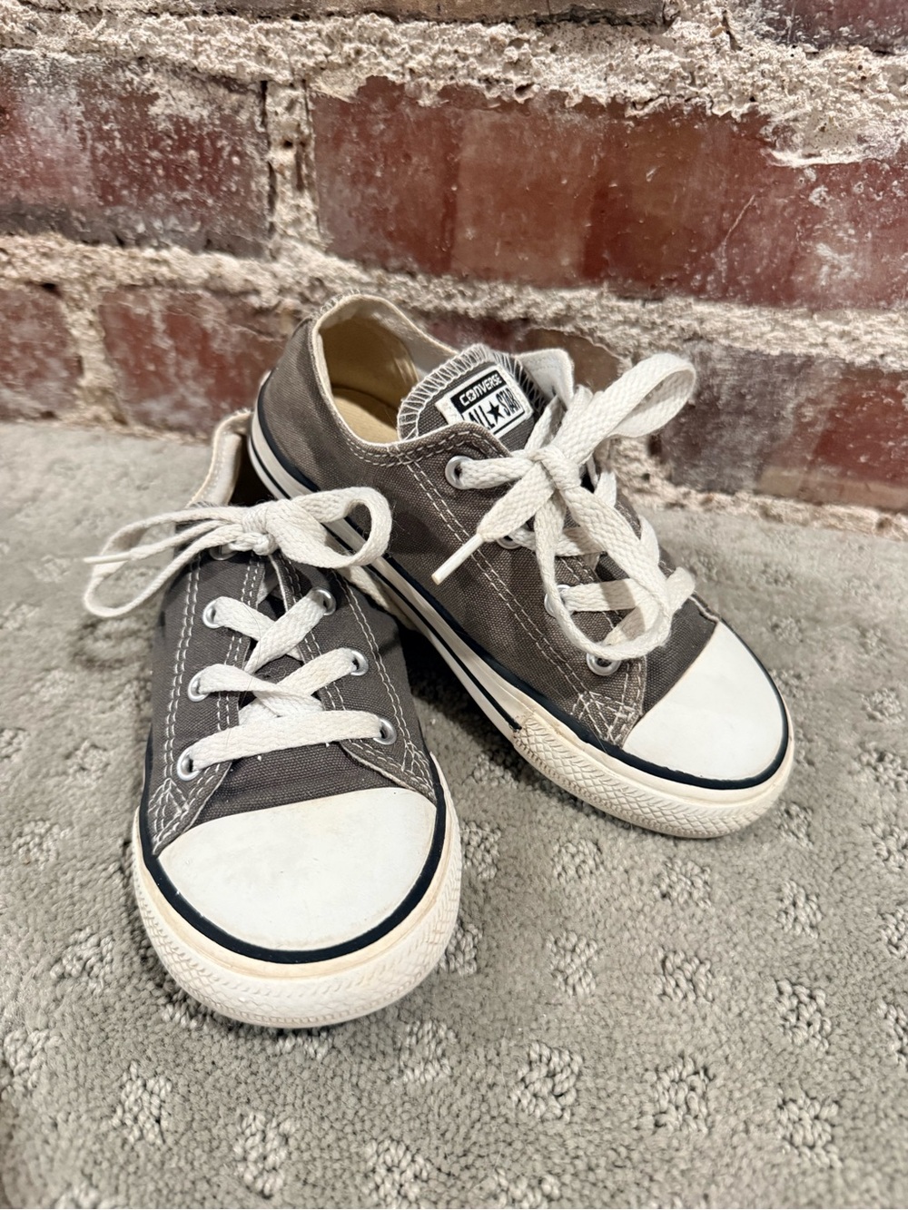 Converse Kids Low Top Sneakers in Gray with White Accents